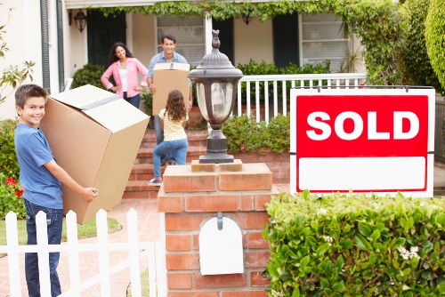 Careful furniture handling during a Fulham home relocation